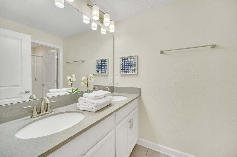 Retreat & Relax Screened In Pool Home Kid Rooms 4 Bedroom Townhouse
