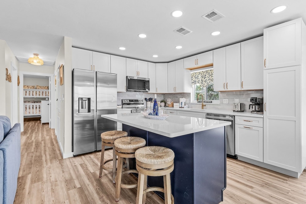 197 Beach Daze: 3br Pool Home, W/ Deeded Beach Access! 3 Bedroom Home