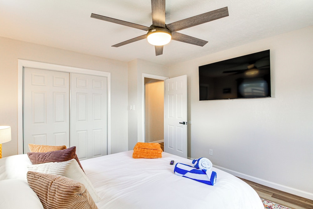 Newly Renovated Albuquerque Retreat w/ Pool Table