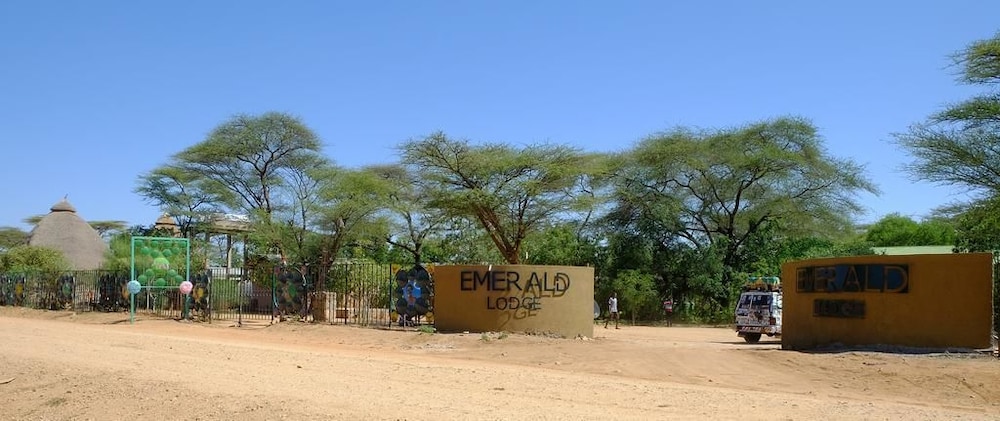 Emerald Lodge Turmi