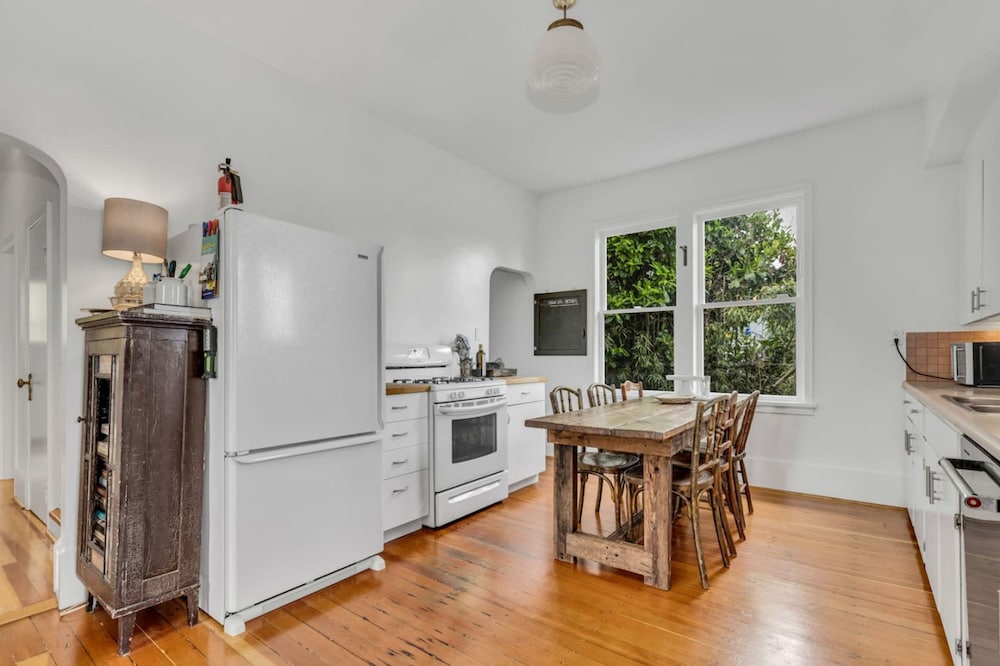 Queen Elizabeth Park Home