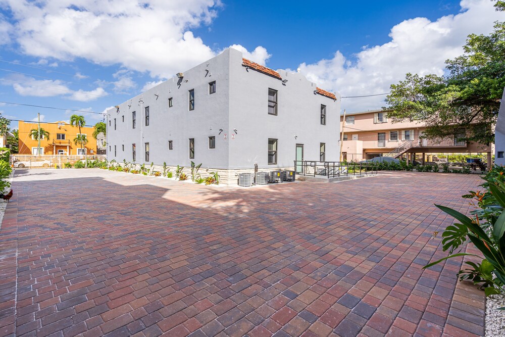 Luxury Comfort Apartment with Parking