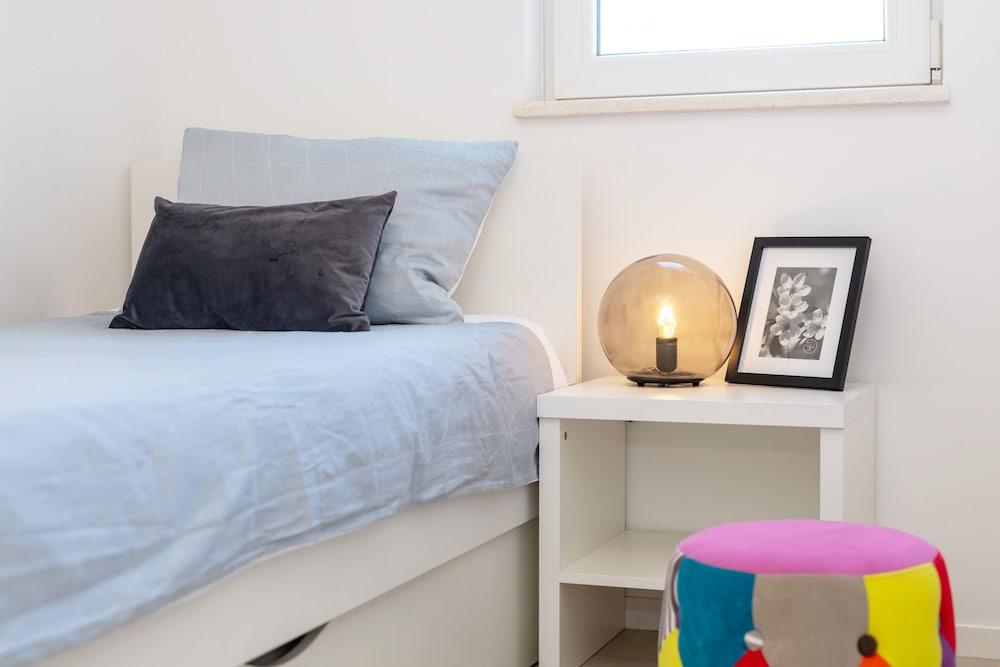 Spacious Beachfront Apartments Tanita view 4