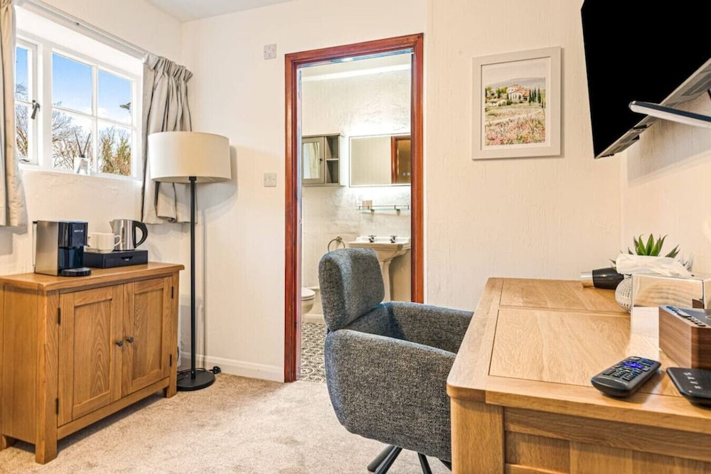 The George Inn Hotel Rooms - Room 3