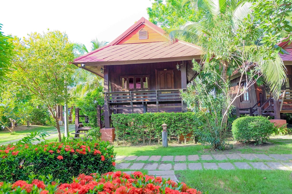 Naya Resort