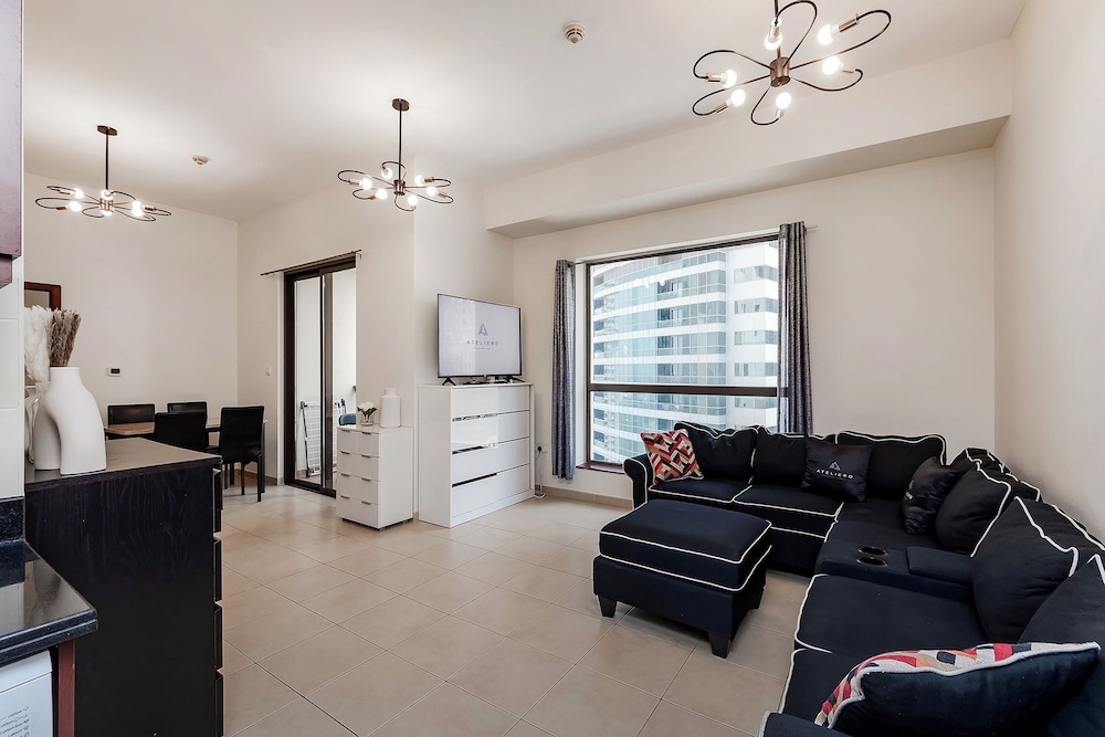 Excellent 1bdr at Bahar 6