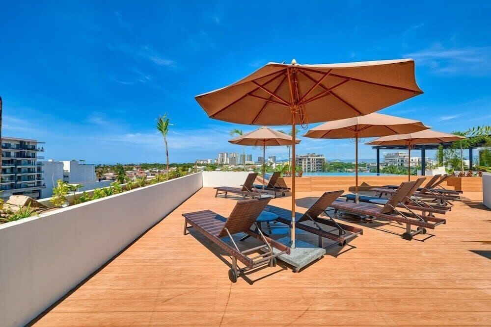 Brand New 2BR Apt - Infinity Pool - Versalles