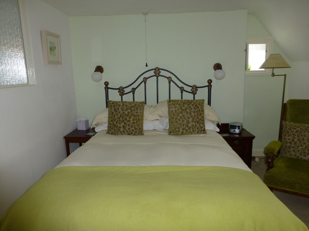 Molesworth Manor view 2