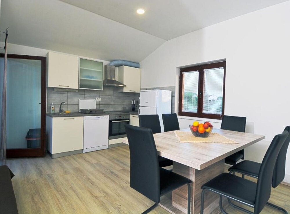 Dalmatian Apartments Bilice