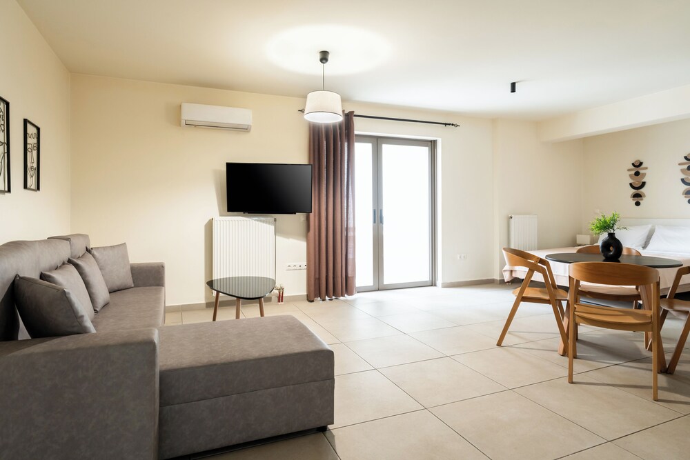 Elysee apartment 3