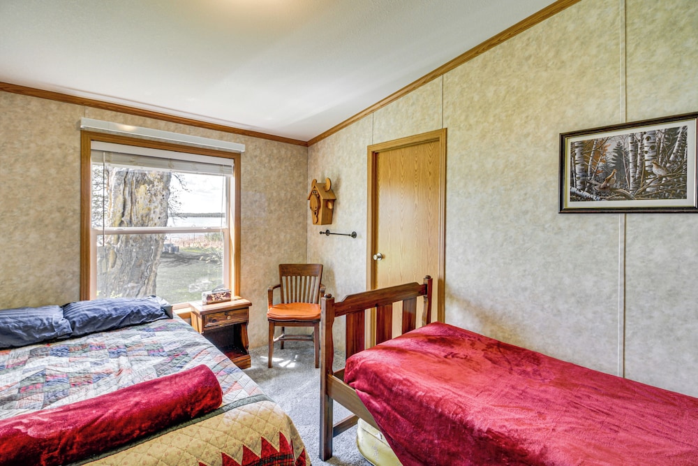 Waterfront Family Home w/ Yard on Portage Lake