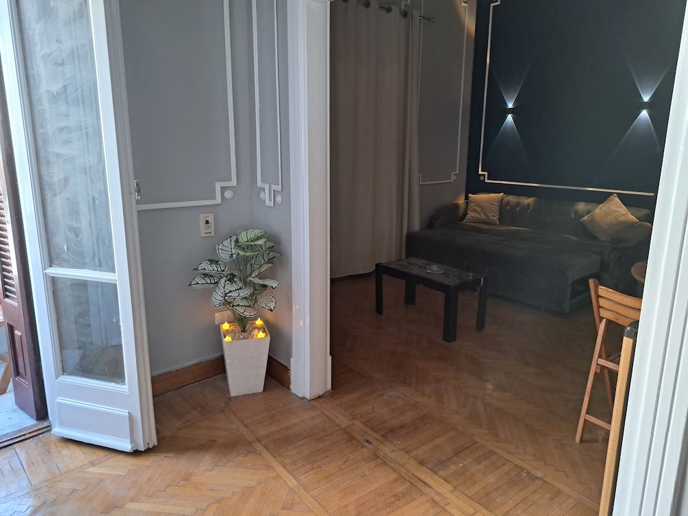 Downtown Family Suites