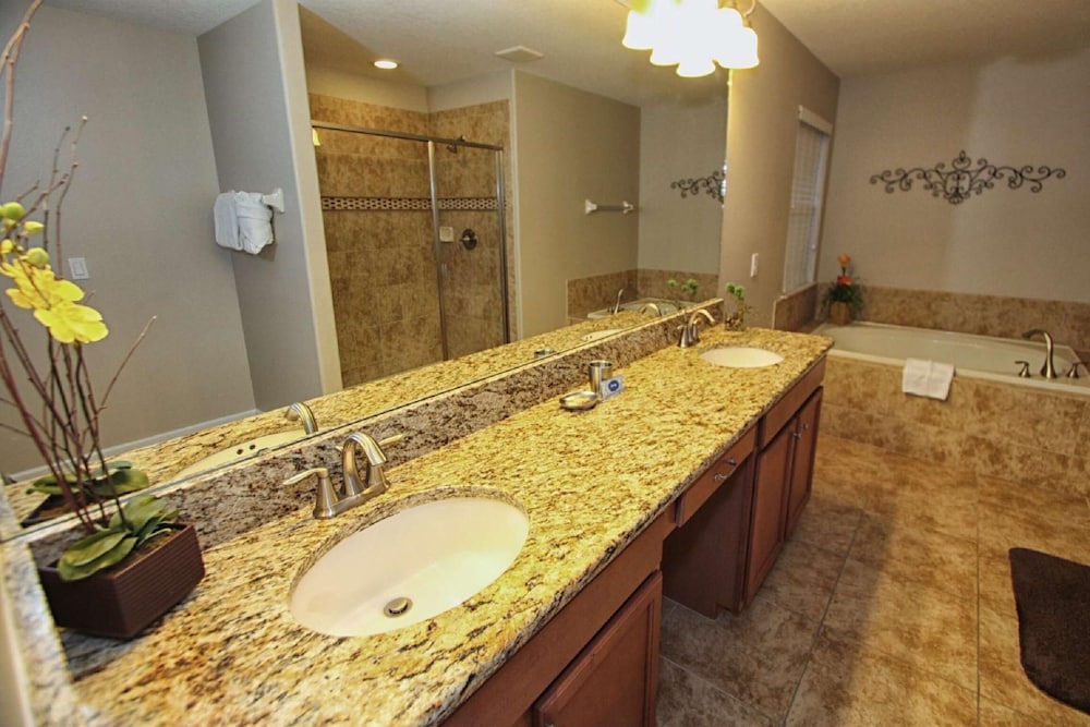 8965 Paradise - Image 4