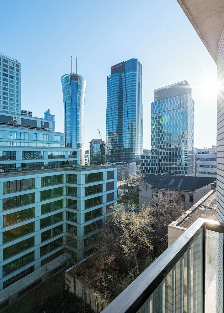 RentPlanet - Apartament Krochmalna