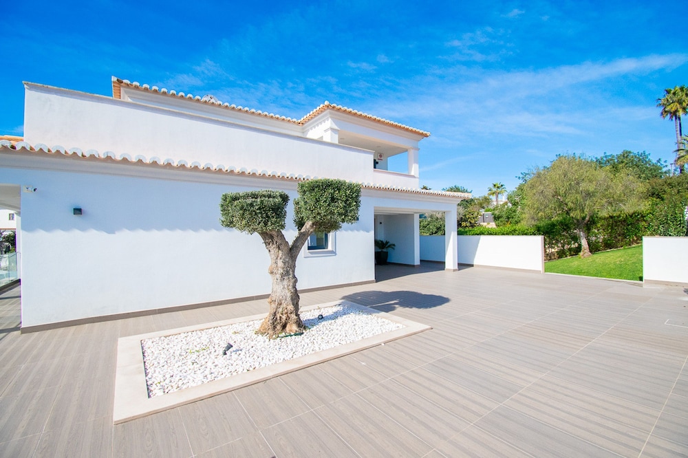 Ilha do Sol Luxury in an Ideal Location