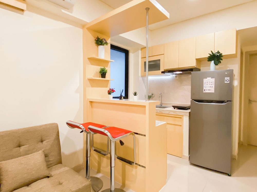 Modern Contemporary 2Br Apartment At Meikarta