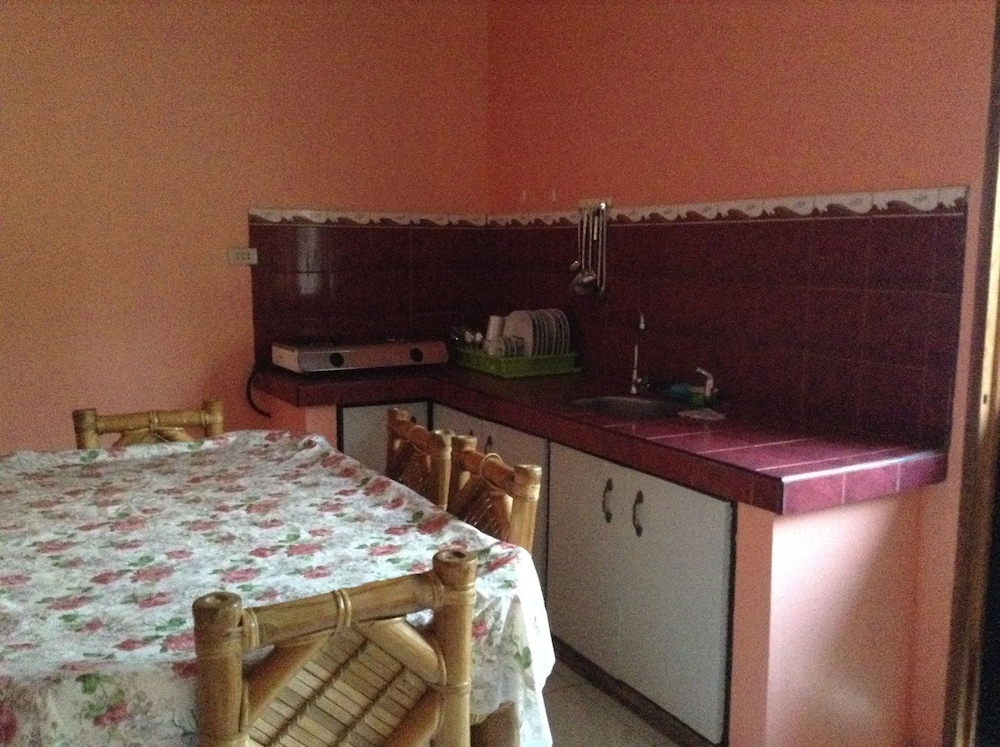 Czarina Transient House