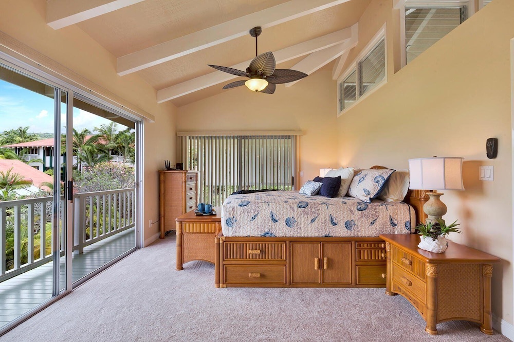 Penthouse - Spectacular Ocean Views - Across From Snorkeling Beach- Vrkcv