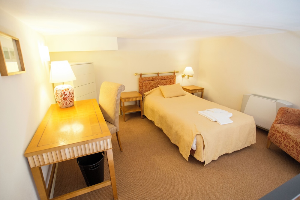 Mira-mare Apartments & Suites
