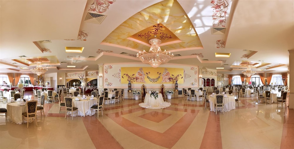 meeting & event spaces