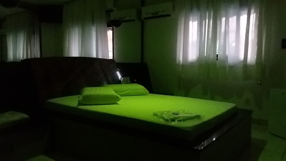 Motel dos Arcos