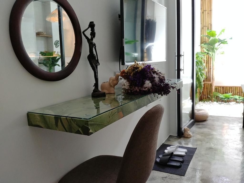 Fas Glass House B&B