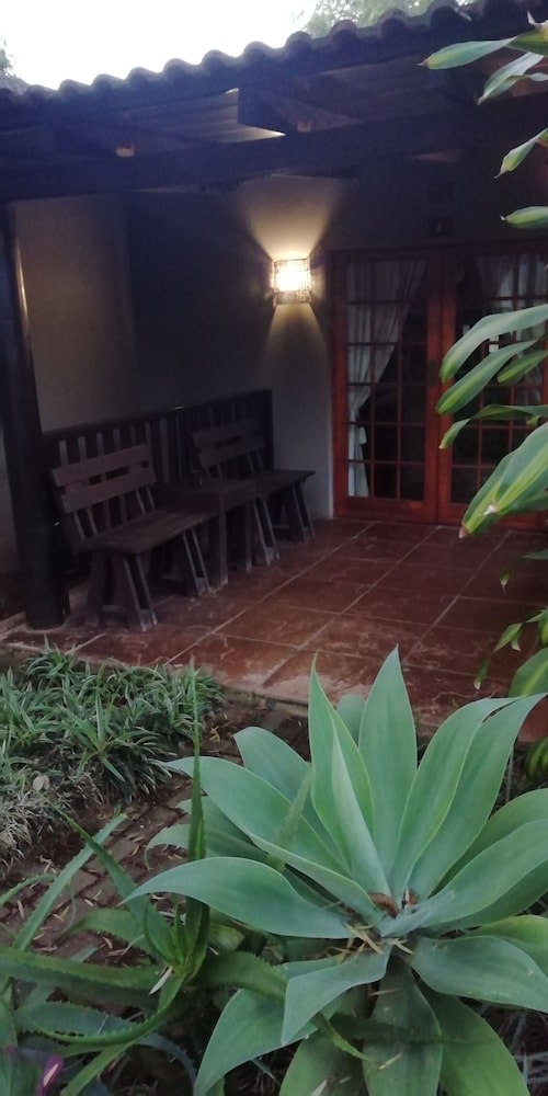 Tindlovu Country Lodge