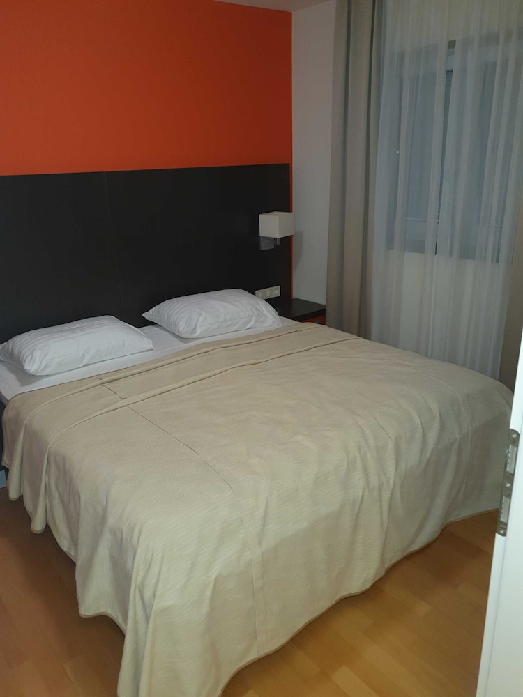 Marina Portorož Family Friendly Apartment 5