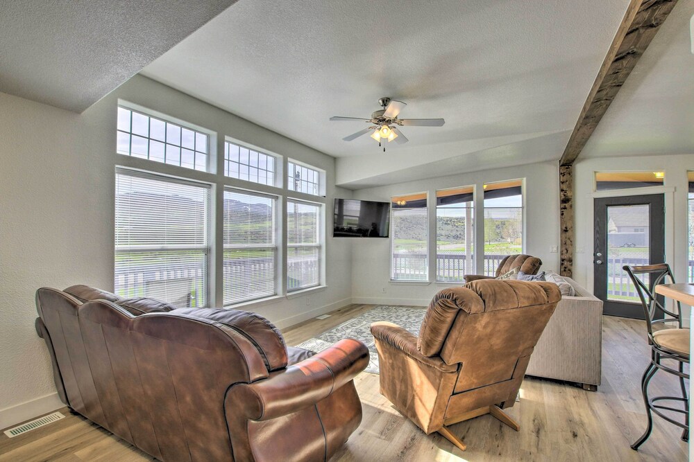 Tranquil Indigo Getaway < 3 Mi to Hot Pools! view 4