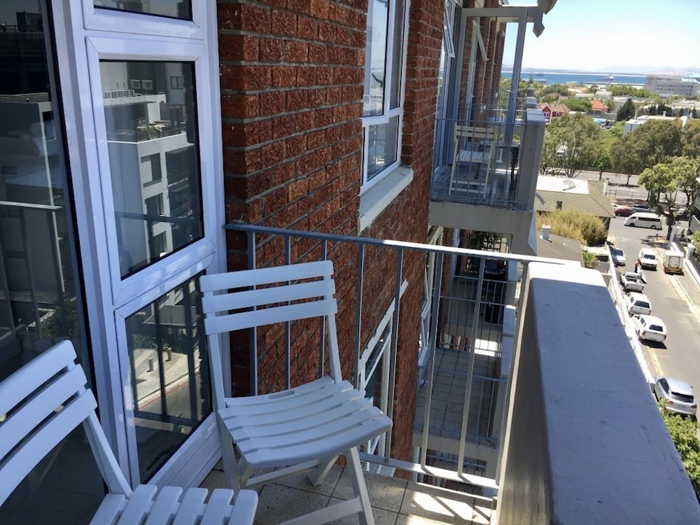 Cascades 2 bed 'FRESH LOOK & GREAT VIEW'