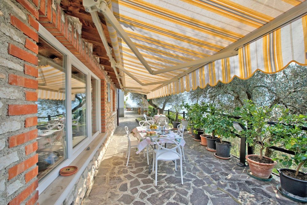 Gargnano Apartments