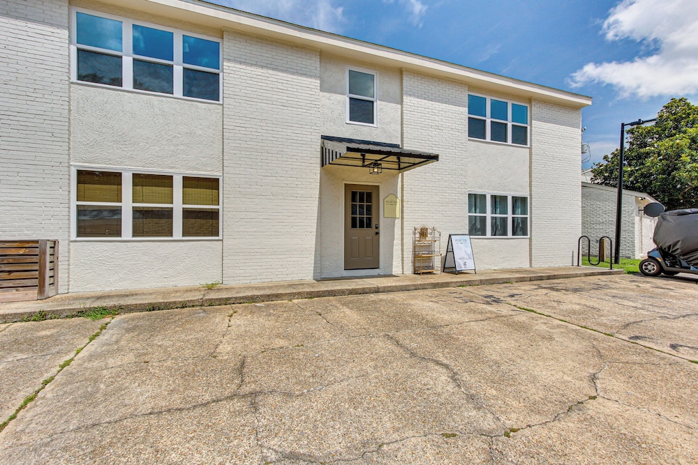 Walk to Ocean Springs Beach: Condo w/ Pool!