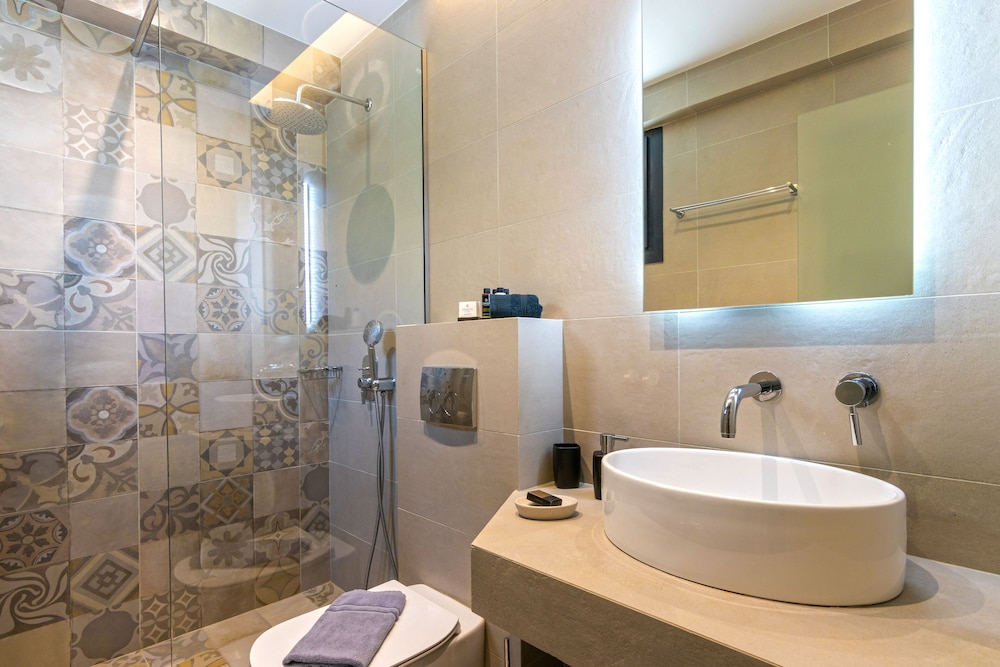 Bella Vista Luxury Apartments photo 5