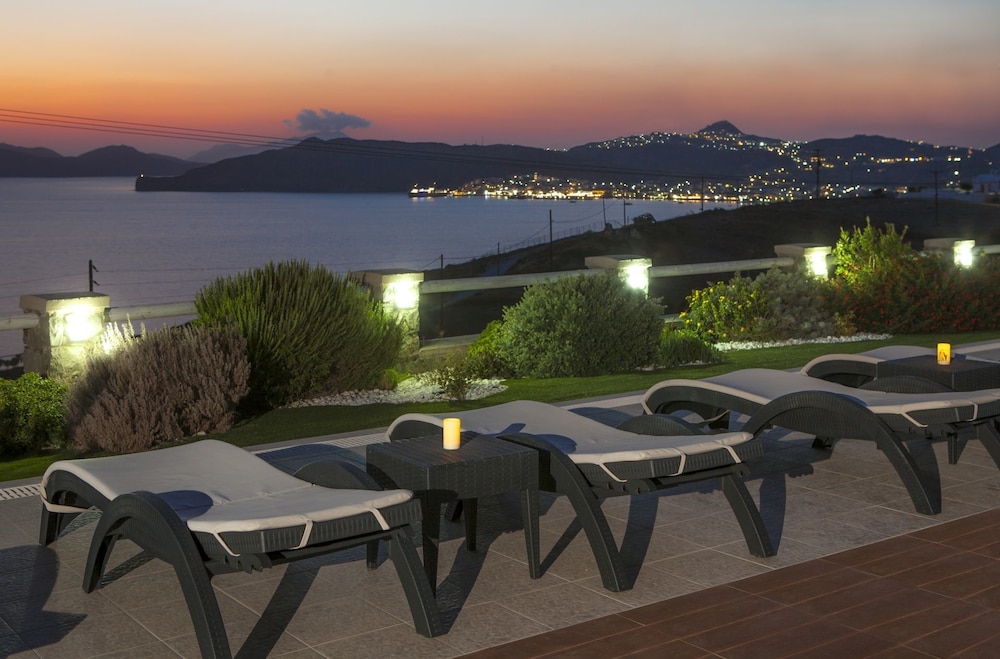 Miland Suites