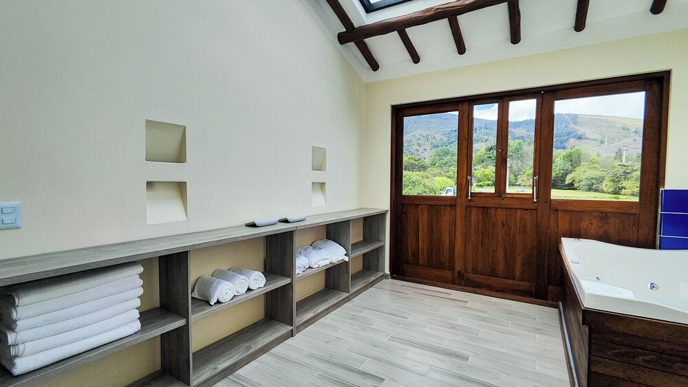 Villa Santa Ana Premium