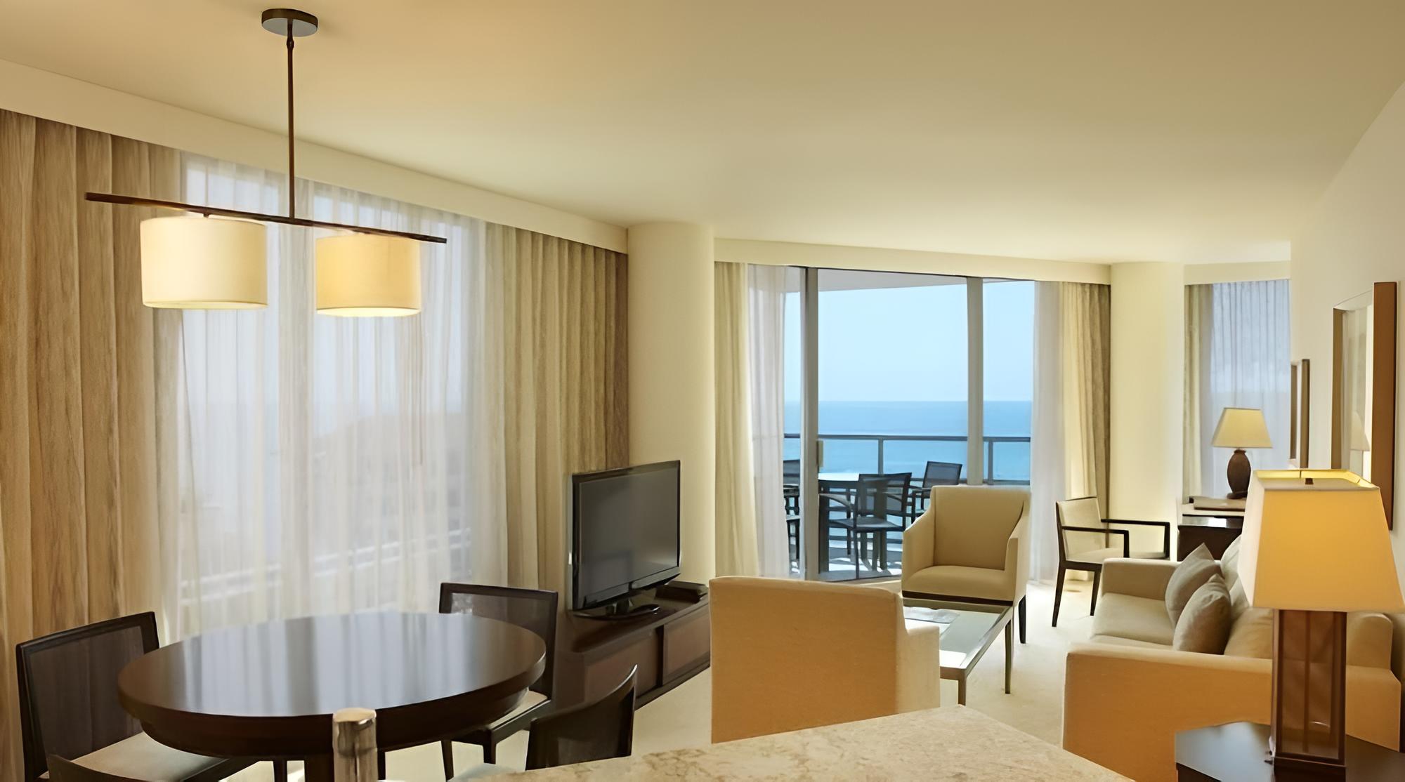 Jet Luxury @ The Trump Waikiki
