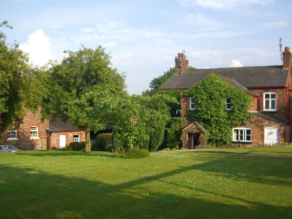 Altrincham Vacations - Ash Farm Country Guest House - Property Image 30