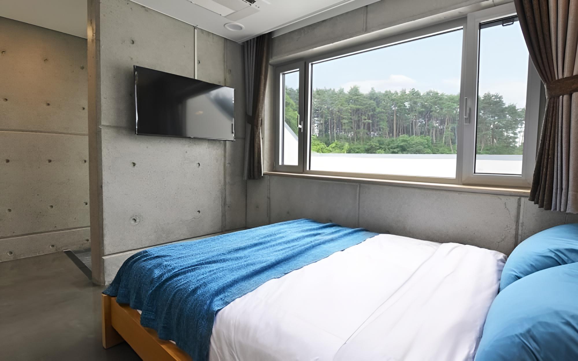 Gangneung Lechattree Pension view 2