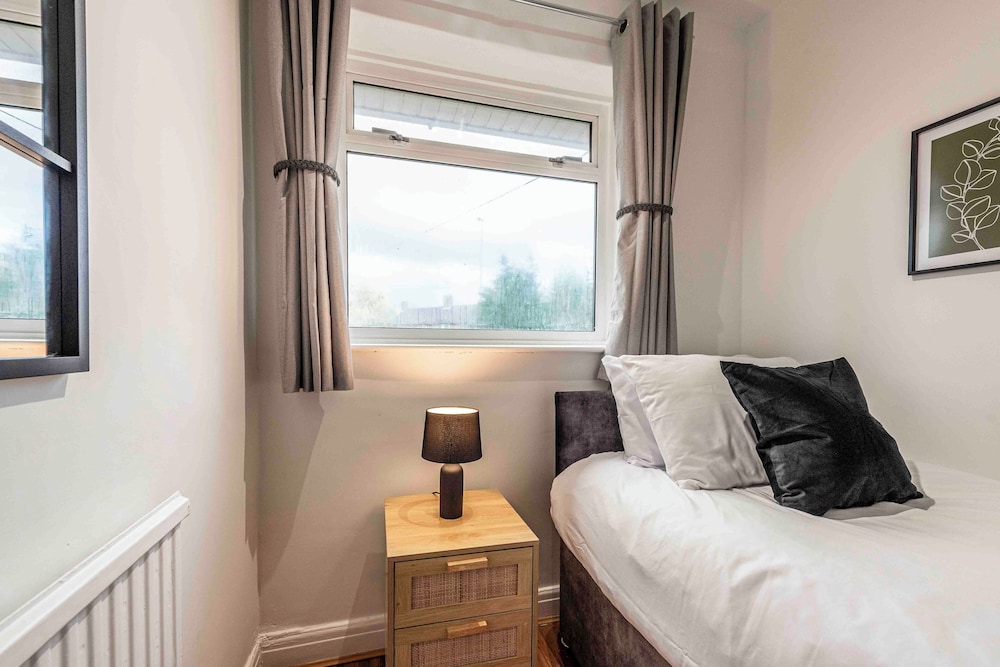 Cosy Home in Stoke on Trent