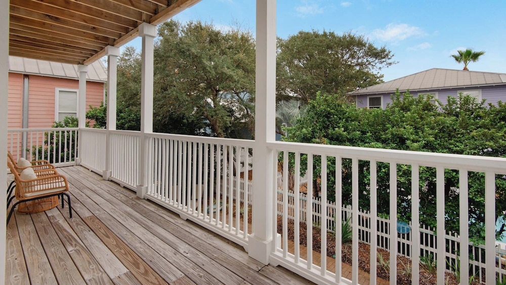 4BR Home w/ Private Pool, Game Room, Beach Access!