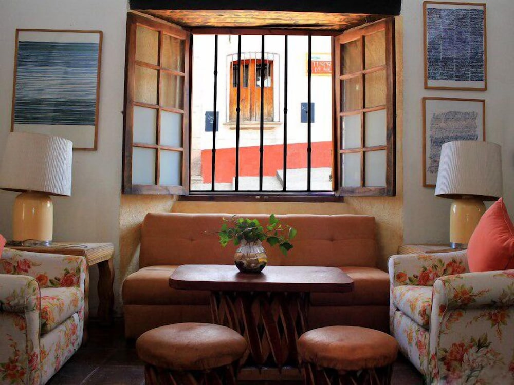 Casa Abierta