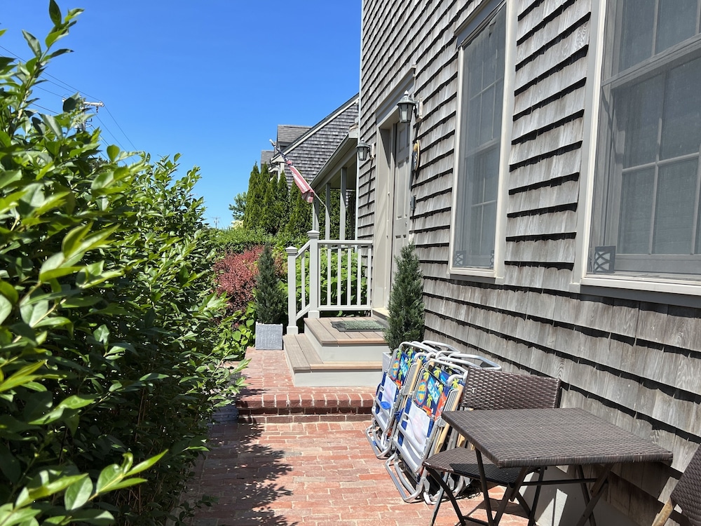 Nantucket Guest House view 4