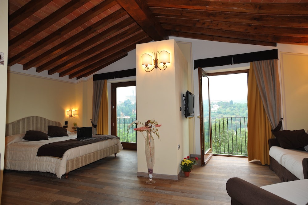 Hotel Restaurant La Torricella photo 2