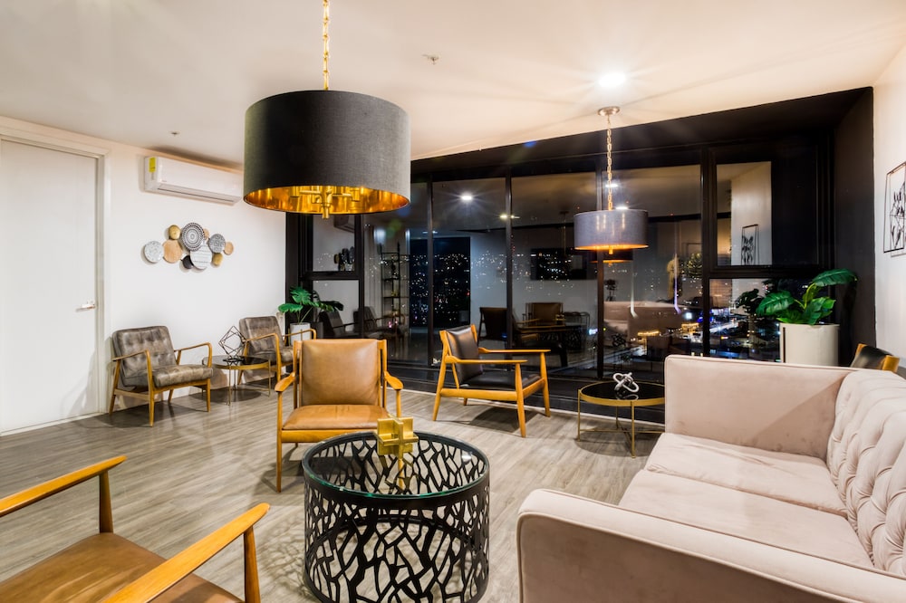 Hotel ULIV Life Tijuana - Image 1