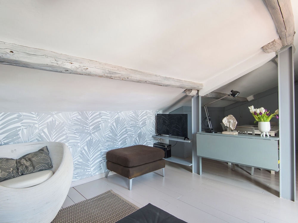 British Embassy Terrace Apartment