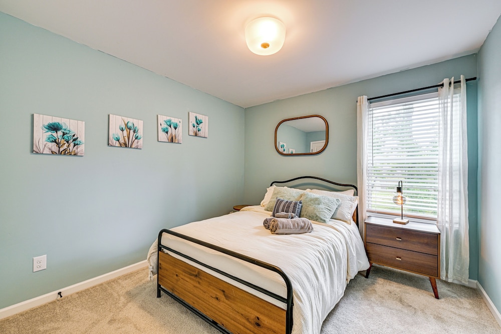 2 Mi to Whitewater Center: Suburban Abode w/ Patio