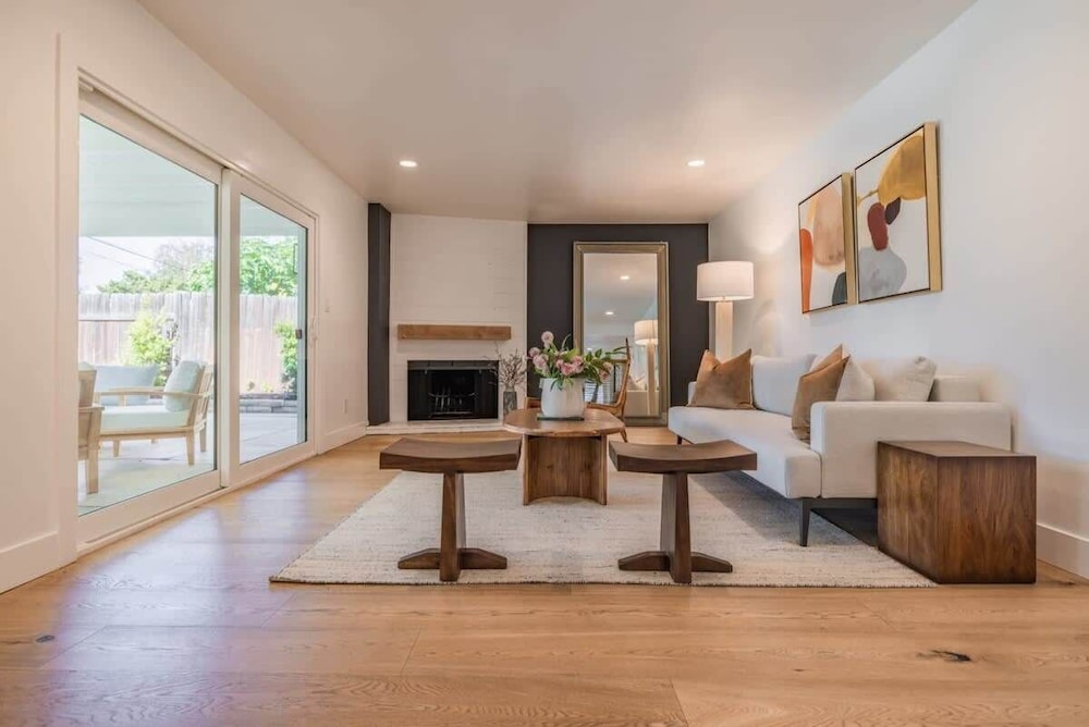 @ Marbella Lane - Cozy Modern Home w/ Relaxing Design & Pool