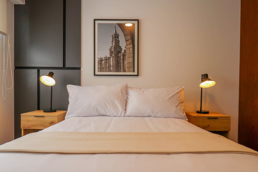 w Elegant 2BR w Fantastic View in Miraflores