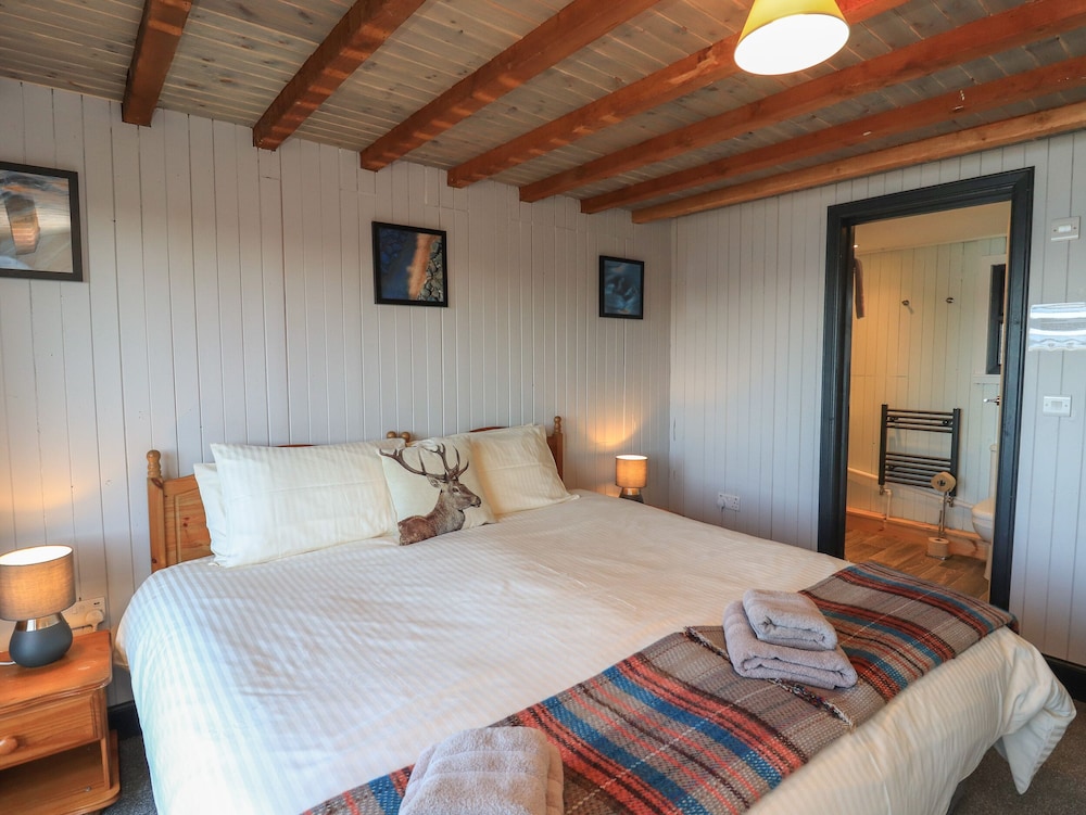 Doune Bay Lodge