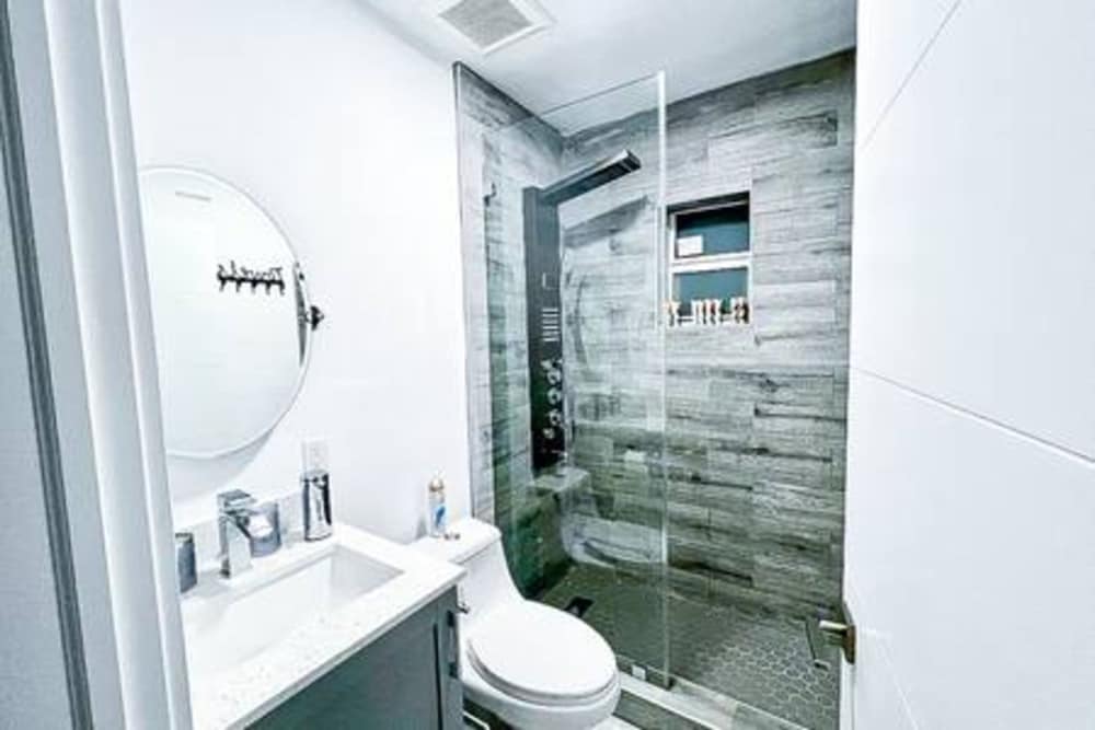 Modern Lux Home 3BR 2BA With Heated Pool